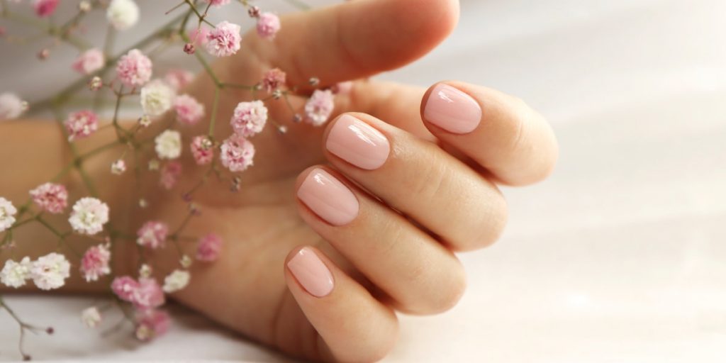 pink dip powder nails