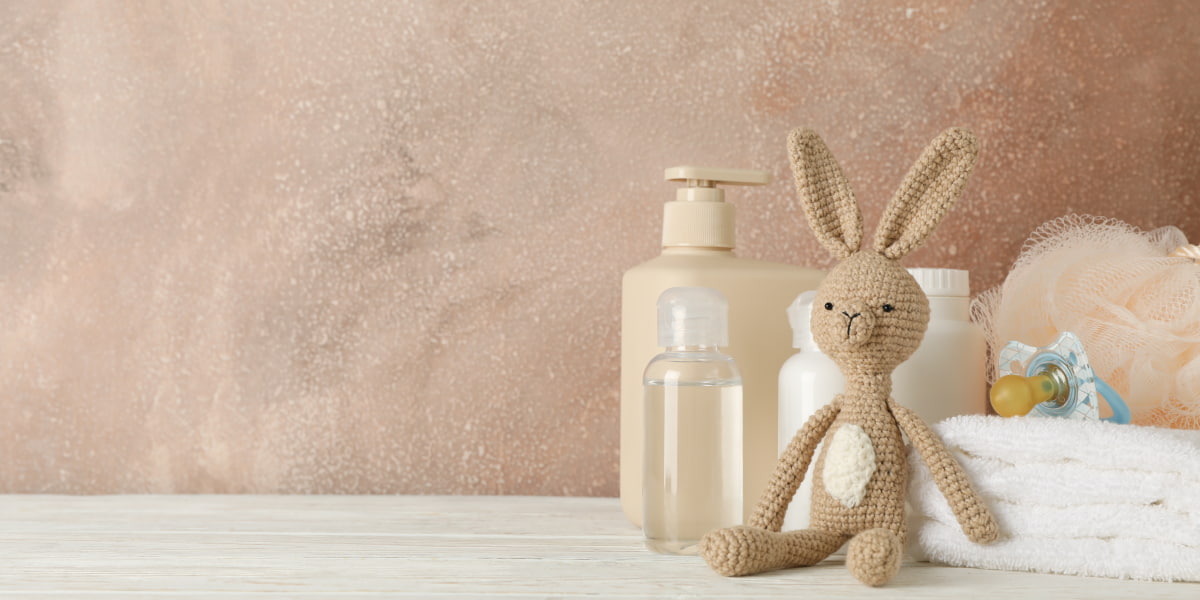 What To Know About Baby Oil? The Beauty Benefits Of Baby Oil