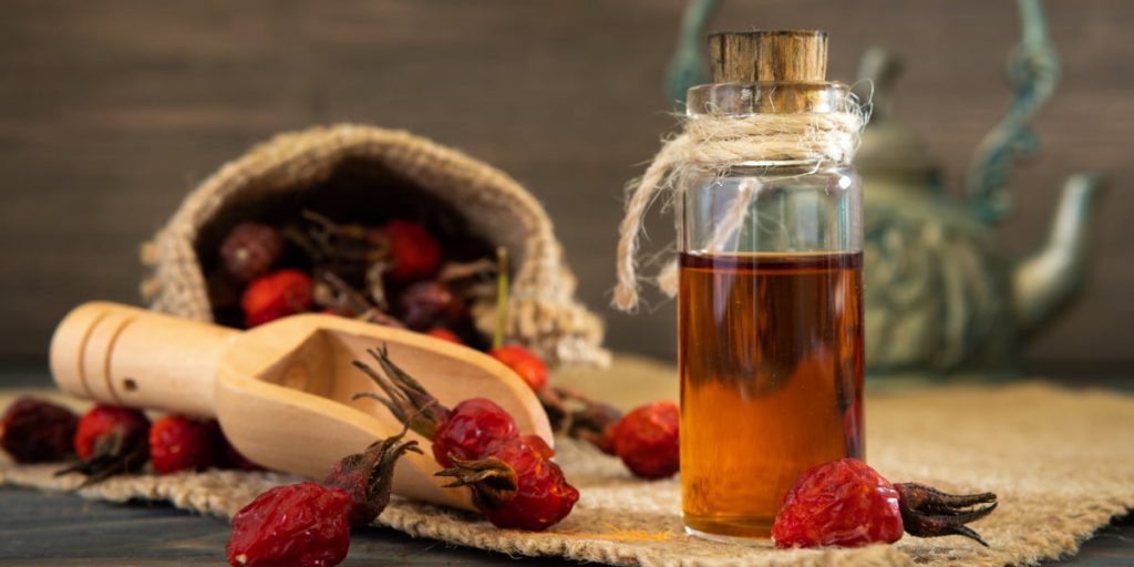 jar with rosehip oil