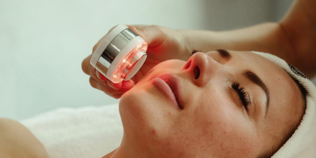 2 What Is Red Light Therapy  1024x512 - Red Light Therapy For Skin: Uses And Benefits