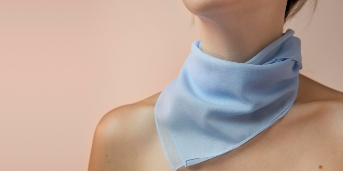 How To Wear A Square Scarf? 6 Different Ways