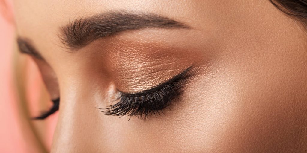 2 Tips Before Going For Close Set Eye Makeup 1024x512 - 5 Makeup Tips For Close-Set Eyes