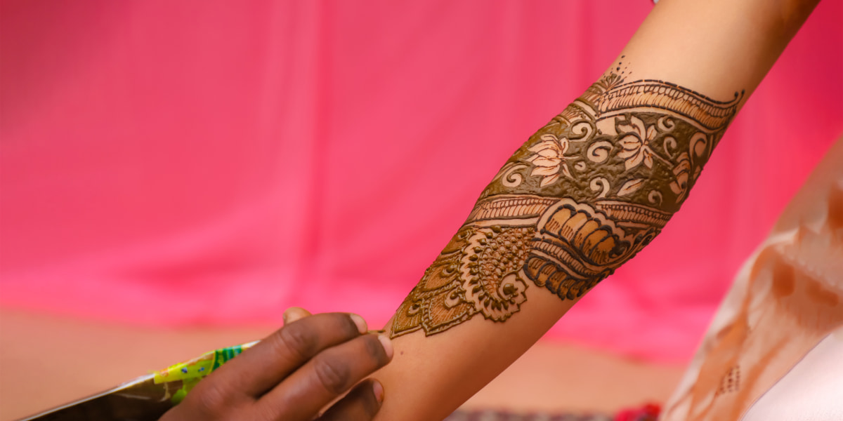 How To Make Mehndi Darker and Long Lasting: 4 Tips