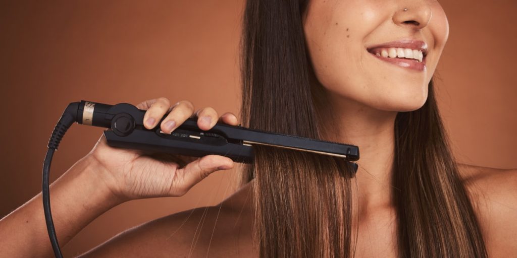 4 Ways To Protect Hair From Flat Iron 1024x512 - How to Protect Hair From Flat Iron? Benefits of Heat Protection Spray